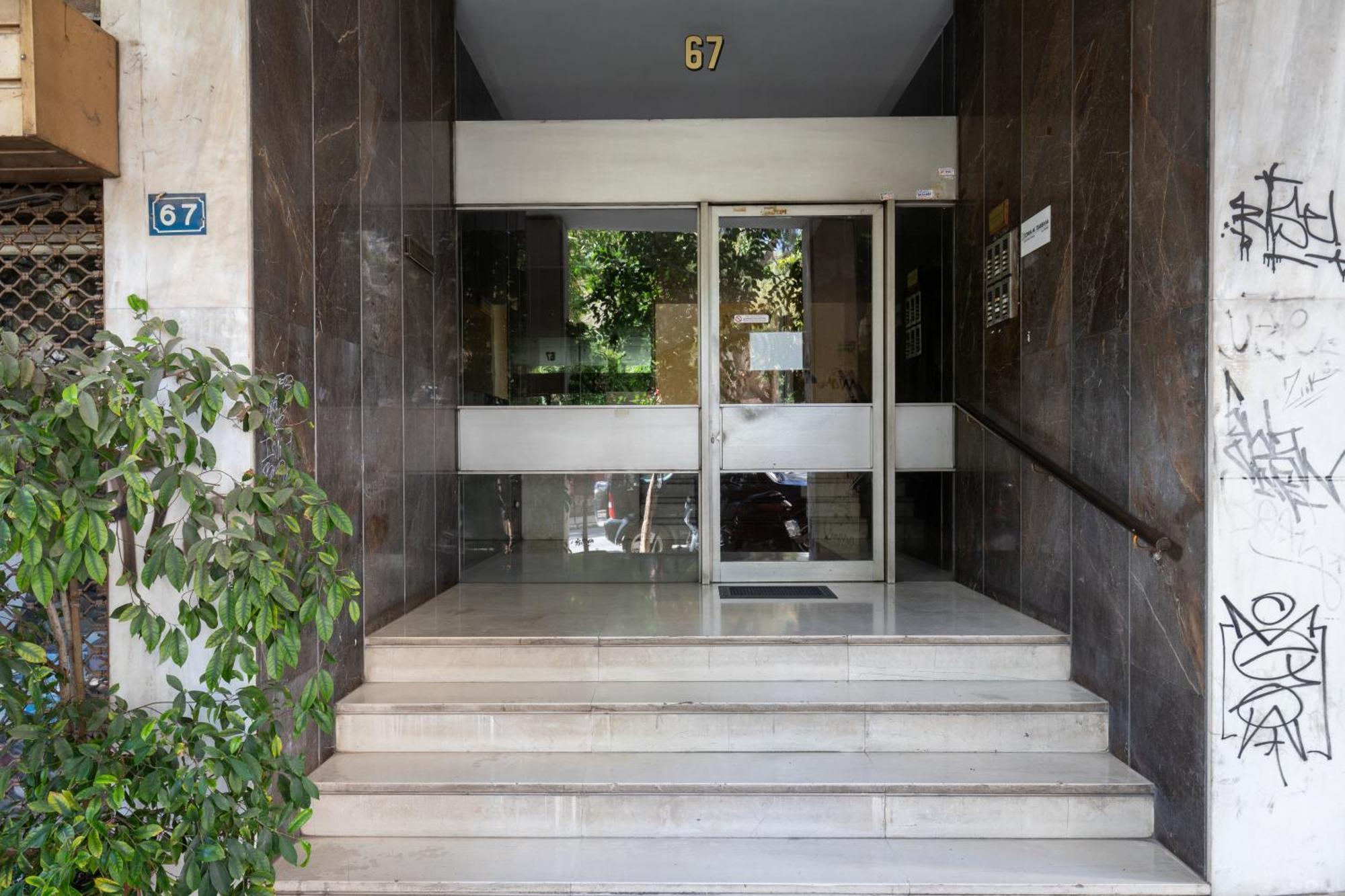 Homely Apt In Neapoli, Exarcheia Афіни Екстер'єр фото